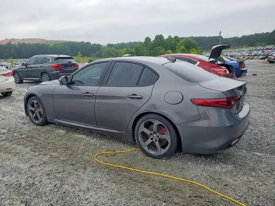 ZARFAEBN8J7566273 2018 ALFA ROMEO GIULIA-1