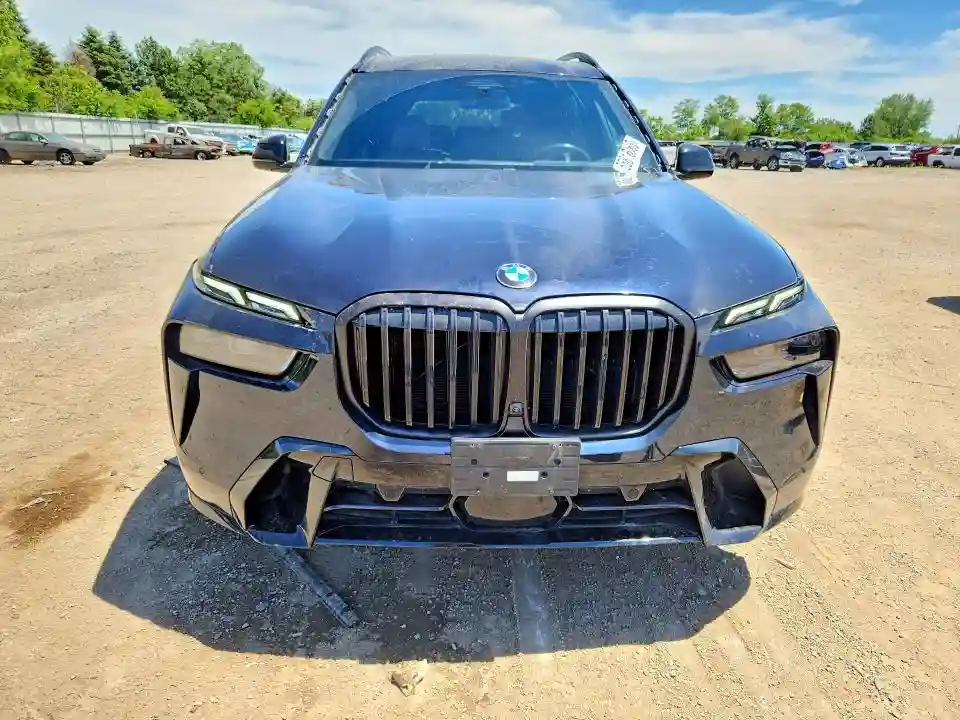5UX23EM0XR9S57309 2024 BMW X7-4