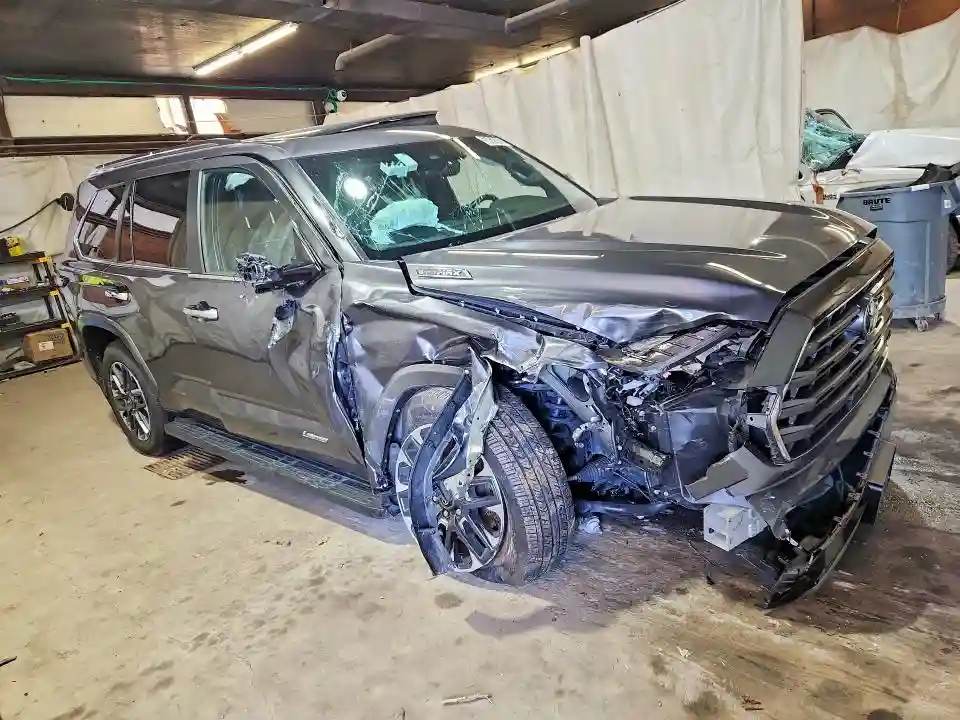 7SVAAABA7TX078435 2026 TOYOTA SEQUOIA-3