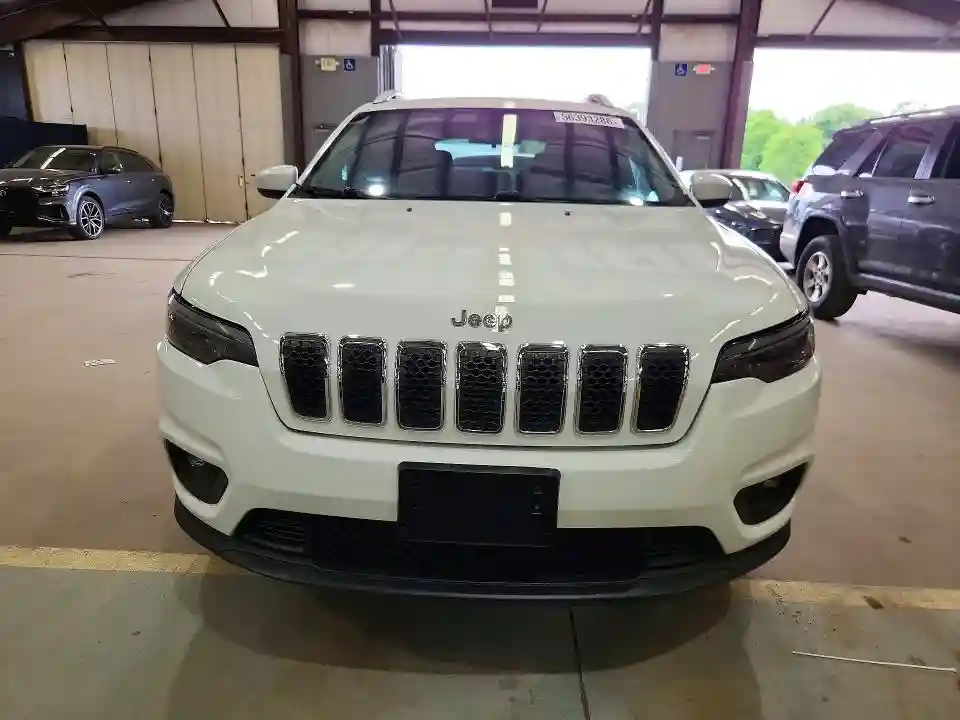 1C4PJMCB7KD136914 2019 JEEP CHEROKEE-4