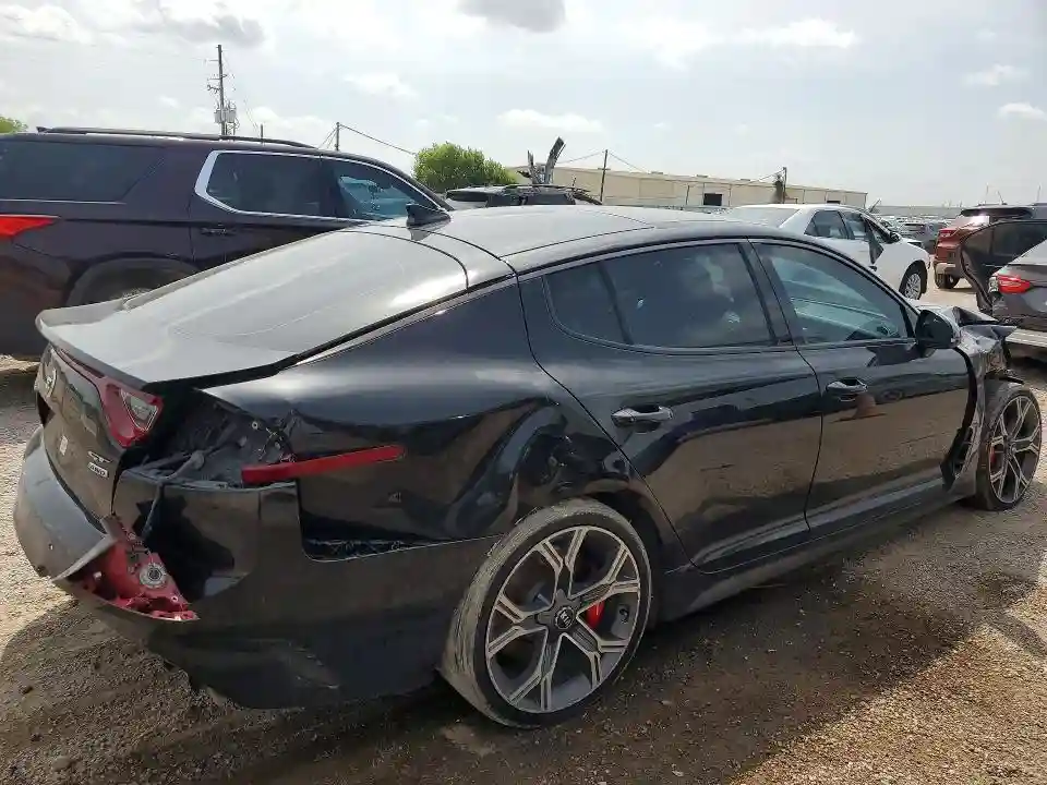 KNAE55LC8J6022186 2018 KIA STINGER-2
