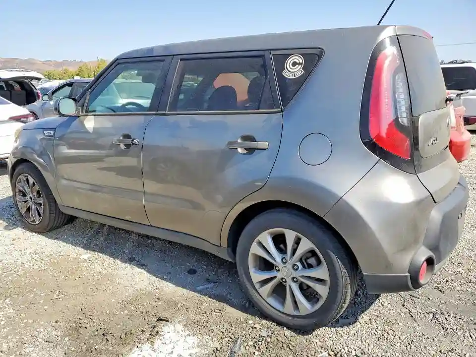 KNDJP3A57F7202958 2015 KIA SOUL-1