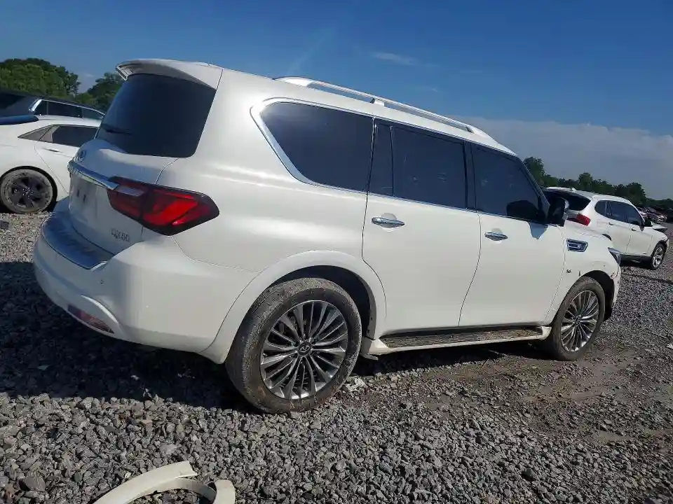 JN8AZ2NC6J9440945 2018 INFINITI QX80-2