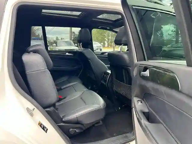 4JGDF6EE6KB226666 2019 MERCEDES-BENZ GLS-CLASS-5