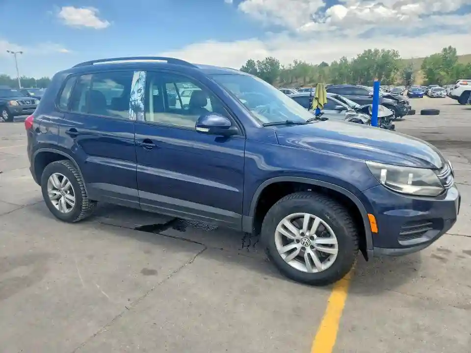 WVGAV7AX9GW514829 2016 VOLKSWAGEN TIGUAN-3