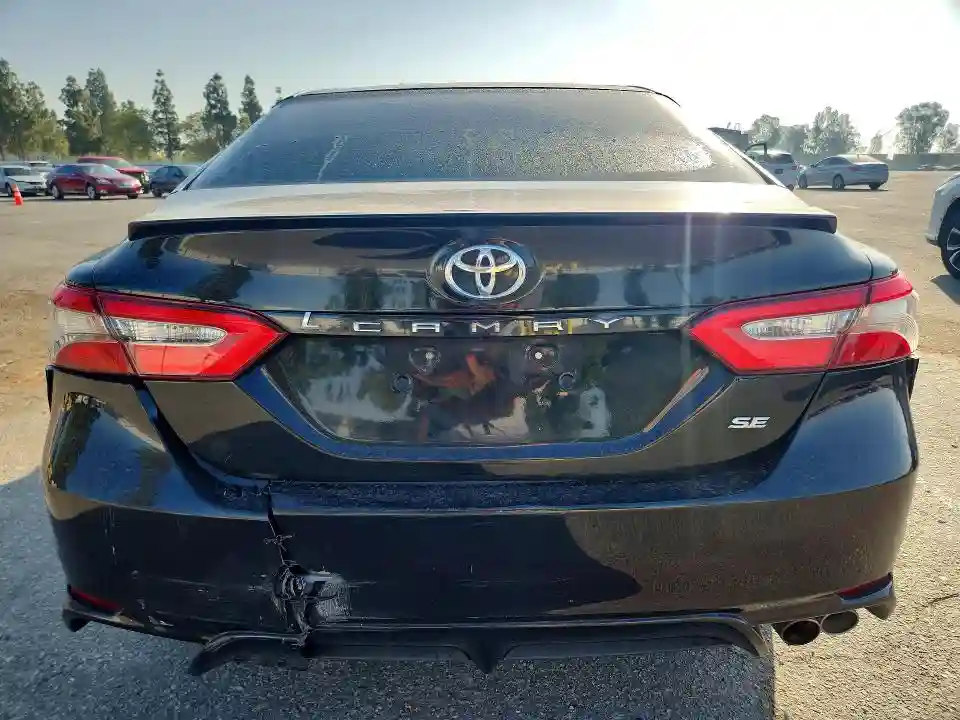4T1B11HK9JU566469 2018 TOYOTA CAMRY-5