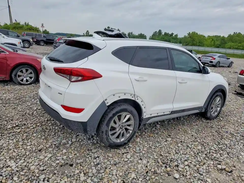 KM8J3CA44JU764924 2018 HYUNDAI TUCSON-2
