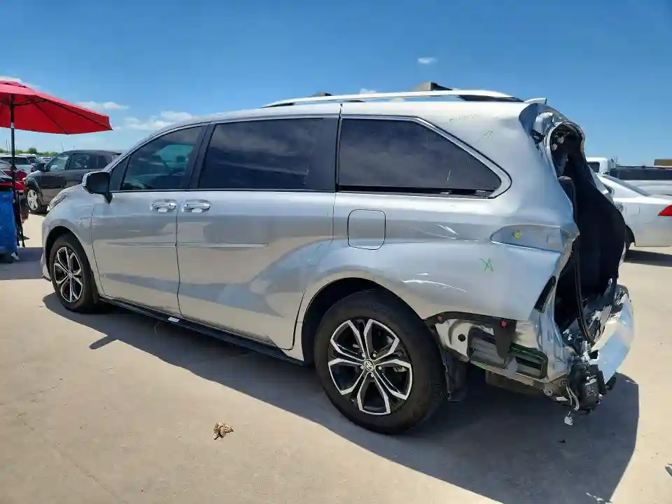 5TDESKFC0SS199631 2025 TOYOTA SIENNA-1
