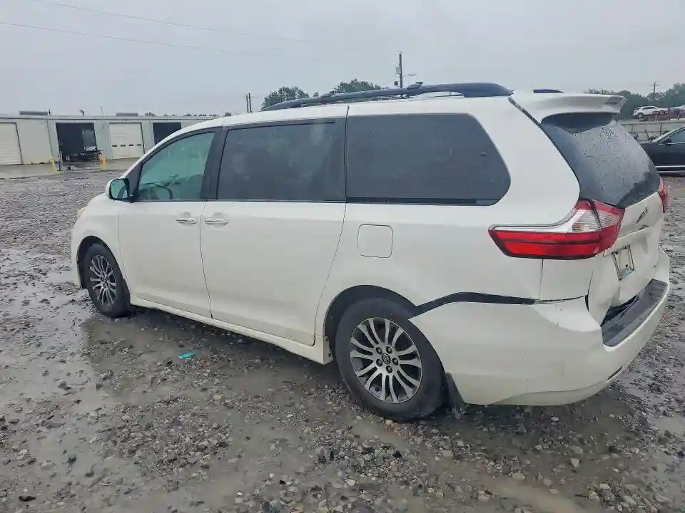 5TDYZ3DC8JS943458 2018 TOYOTA SIENNA-1