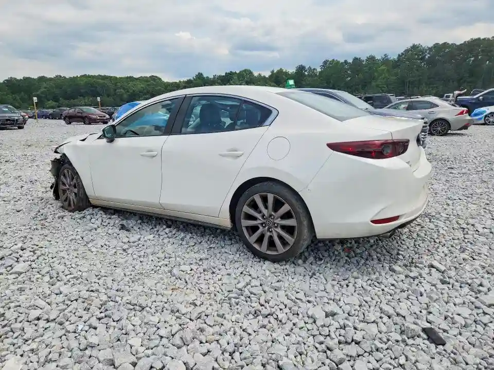 3MZBPABM8MM207617 2021 MAZDA 3-1