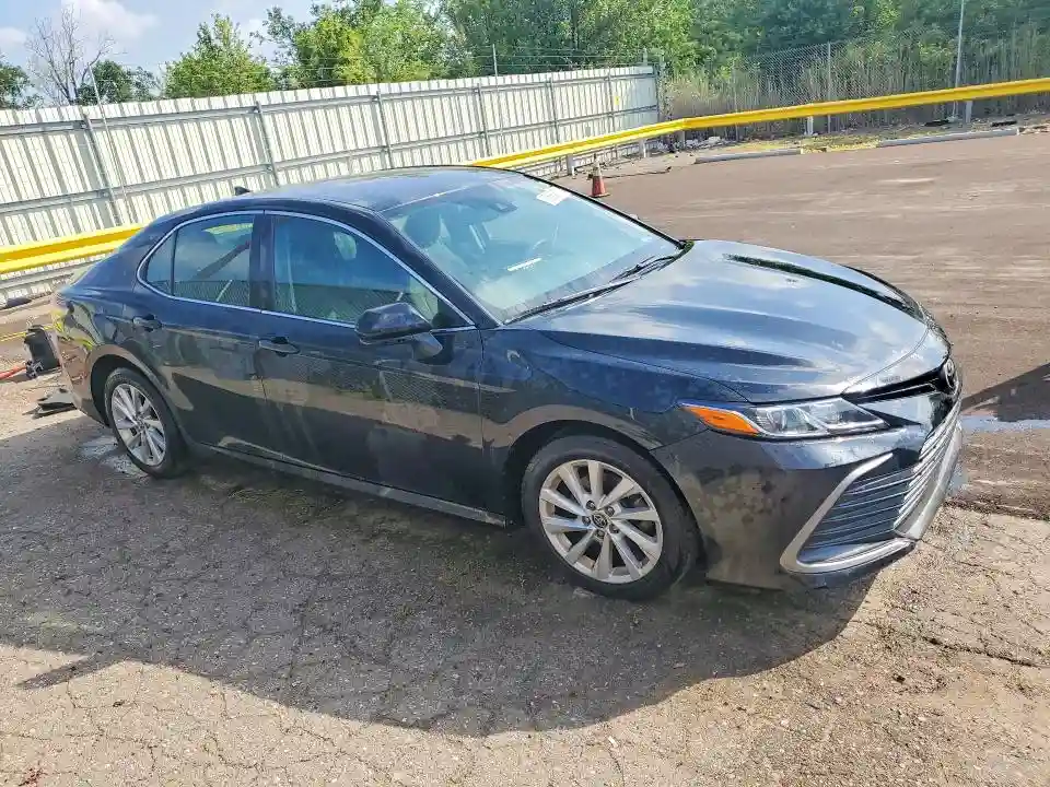 4T1R11AK3NU694799 2022 TOYOTA CAMRY-3