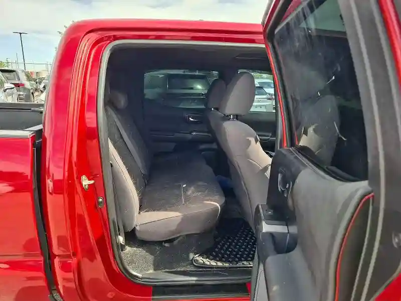 5TFDZ5BNXHX023656 2017 TOYOTA TACOMA-5