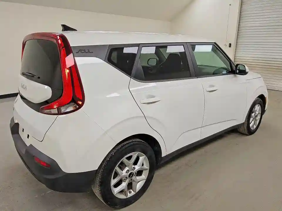 KNDJ23AU6N7165292 2022 KIA SOUL-2
