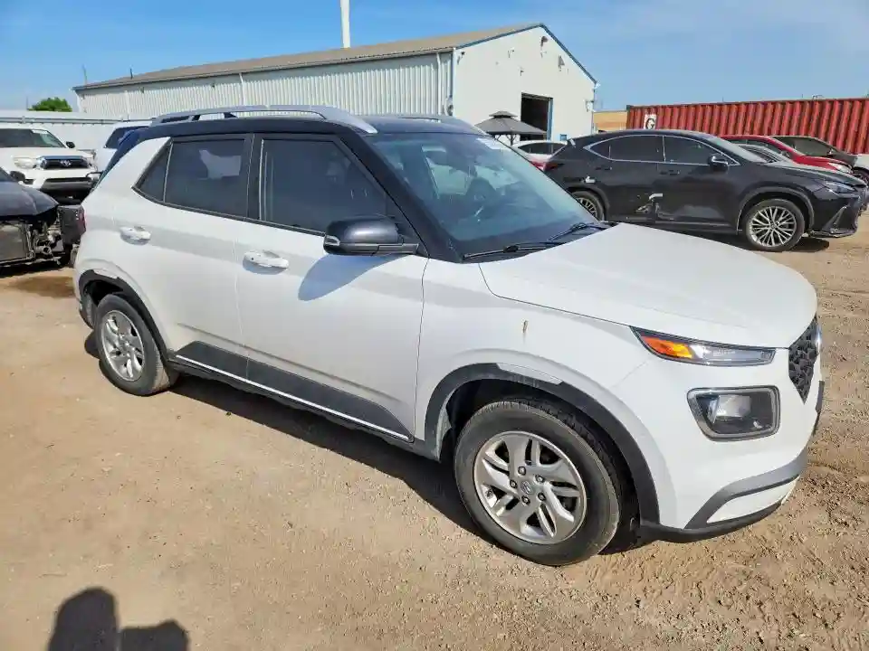 KMHRC8A37MU066979 2021 HYUNDAI VENUE-3
