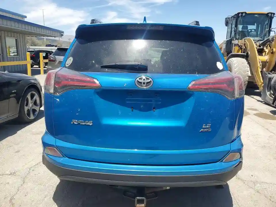 JTMBFREV1JD245139 2018 TOYOTA RAV4-5