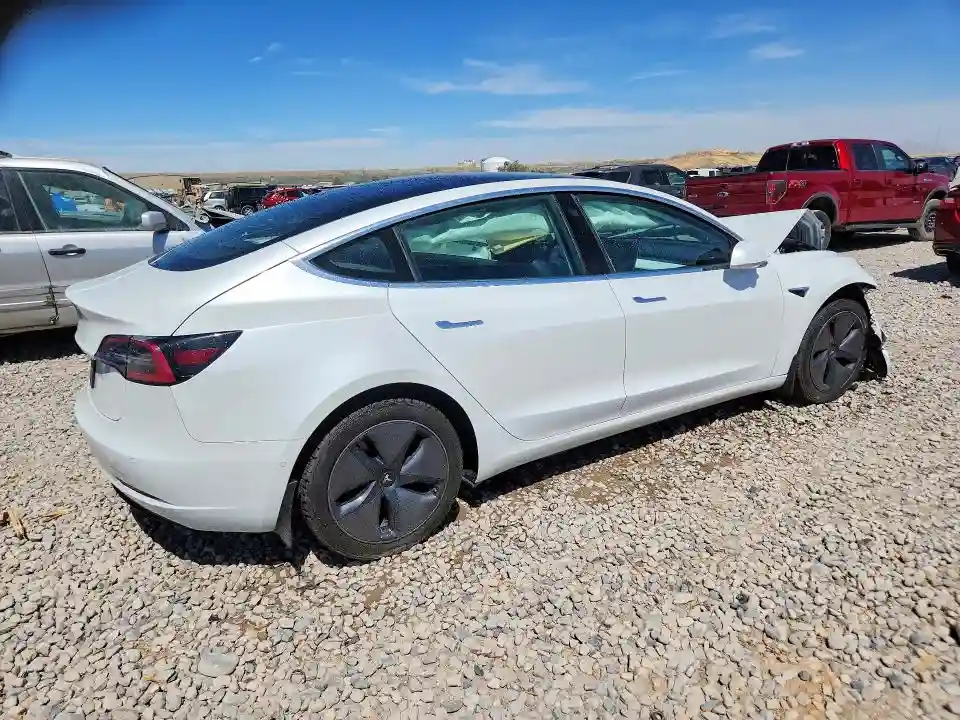 5YJ3E1EA7LF598213 2020 TESLA MODEL 3-2
