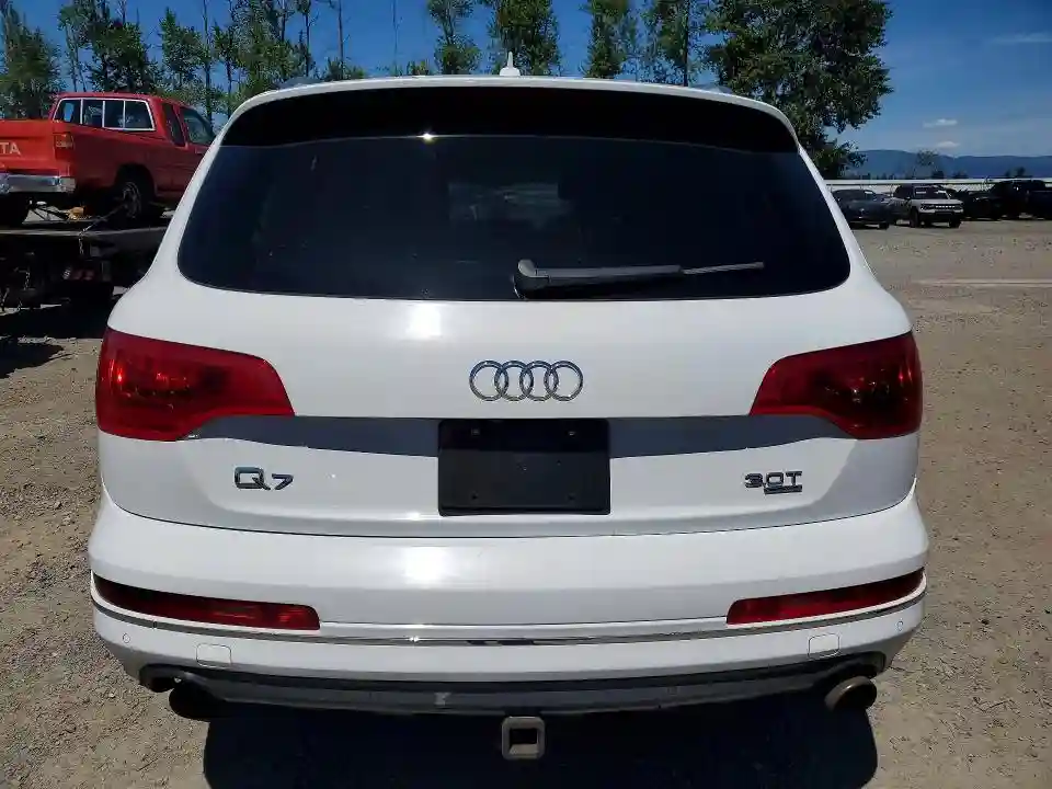 WA1LGAFEXFD001587 2015 AUDI Q7-5