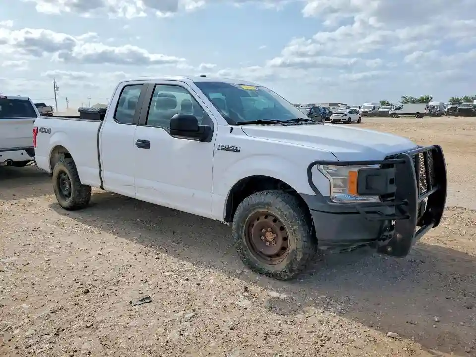 1FTFX1E56JKC23312 2018 FORD F-150-3