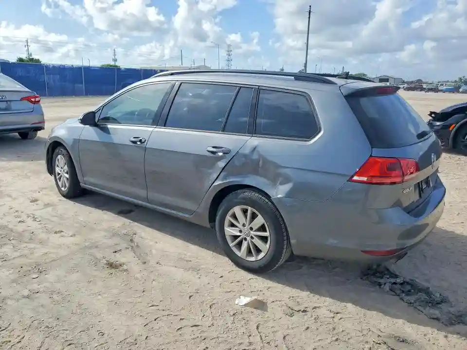 3VWC17AU8GM509729 2016 VOLKSWAGEN GOLF-1