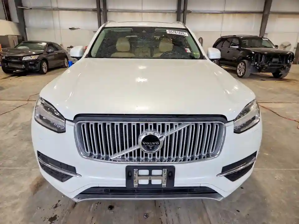 YV4A22PL9G1014474 2016 VOLVO XC90-4