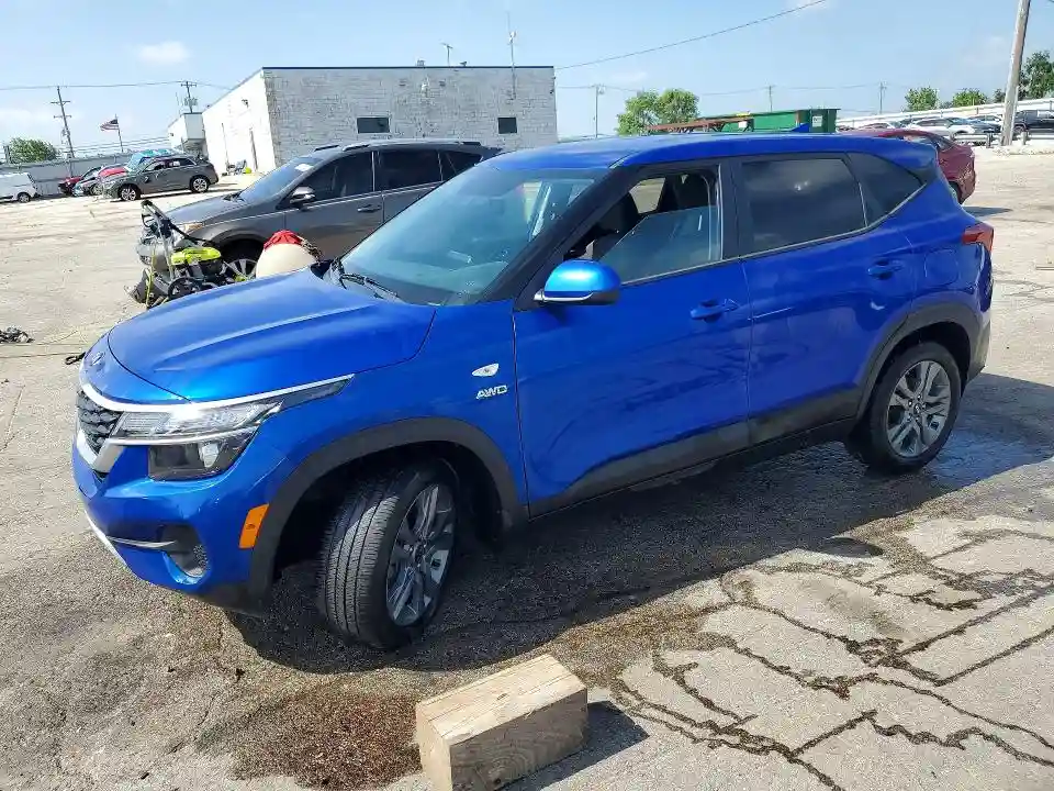 KNDEPCAA4M7047992 2021 KIA SELTOS-0