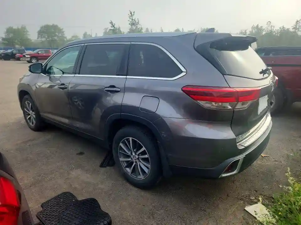 5TDJZRFH7KS595182 2019 TOYOTA HIGHLANDER-1