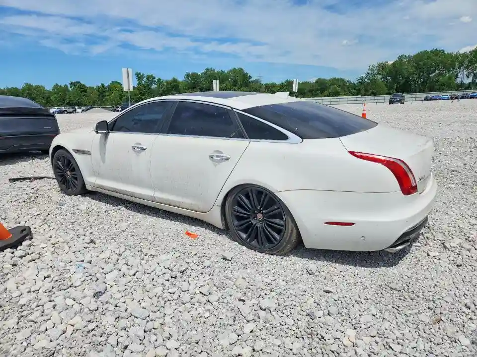 SAJWA2G72G8V96666 2016 JAGUAR XJ-1