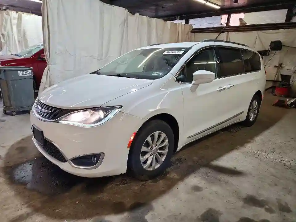 2C4RC1BG7JR149379 2018 CHRYSLER PACIFICA-0