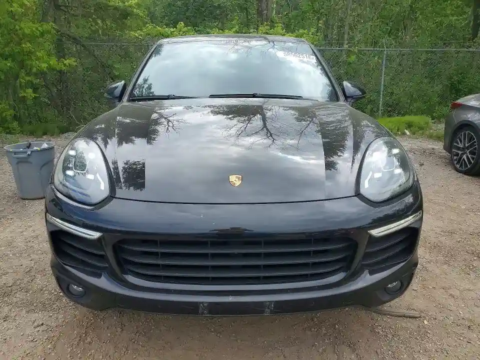 WP1AE2A27HLA68810 2017 PORSCHE CAYENNE-4