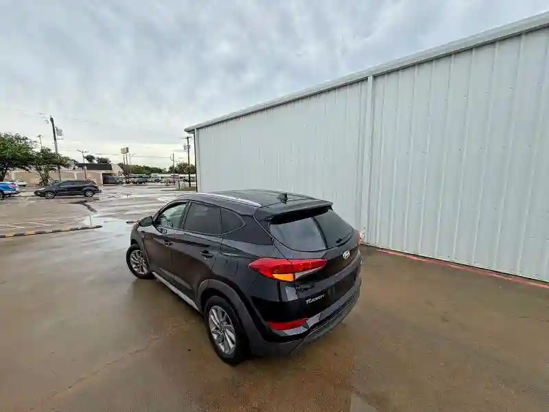 KM8J3CA45JU713741 2018 HYUNDAI TUCSON-2