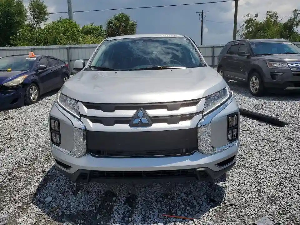 JA4ARUAU8TU009829 2026 MITSUBISHI OUTLANDER-4