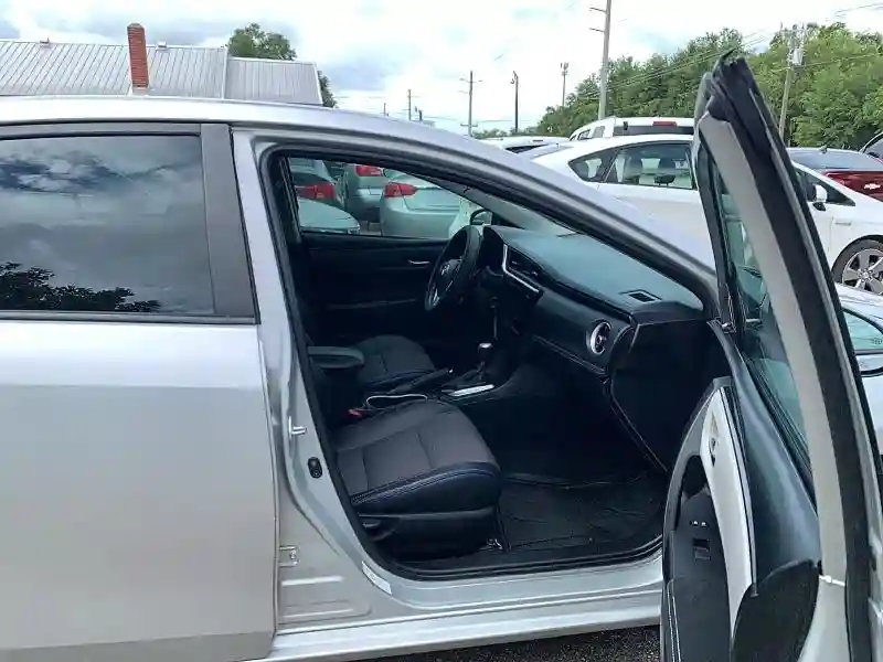 2T1BURHE3HC782152 2017 TOYOTA COROLLA-4