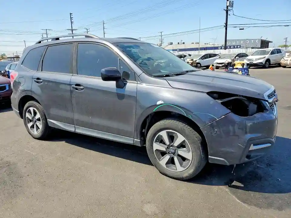 JF2SJAGC3HH443043 2017 SUBARU FORESTER-3