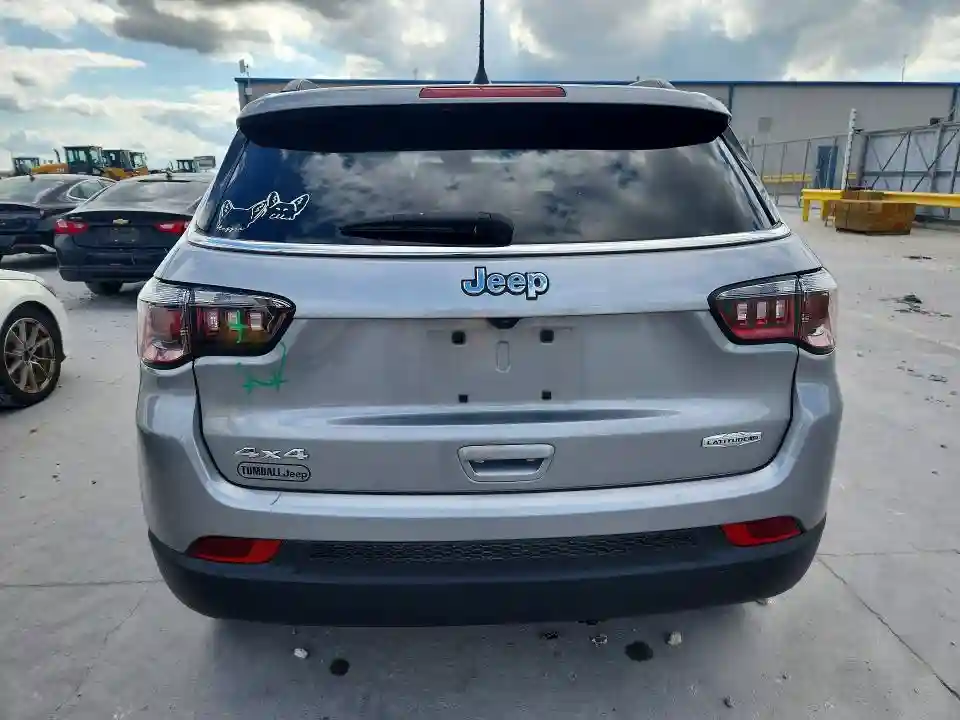 3C4NJDFN7PT533909 2023 JEEP COMPASS-5
