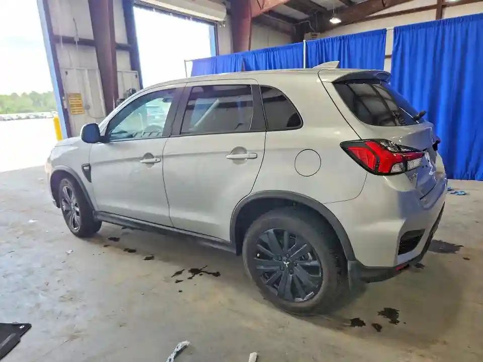 JA4ARUAU6SU006068 2025 MITSUBISHI OUTLANDER-1