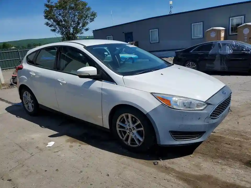 1FADP3K28GL392978 2016 FORD FOCUS-3