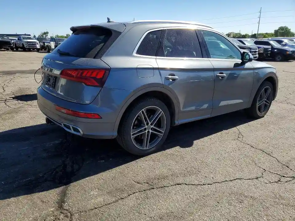 WA1A4AFY2J2020603 2018 AUDI SQ5-2