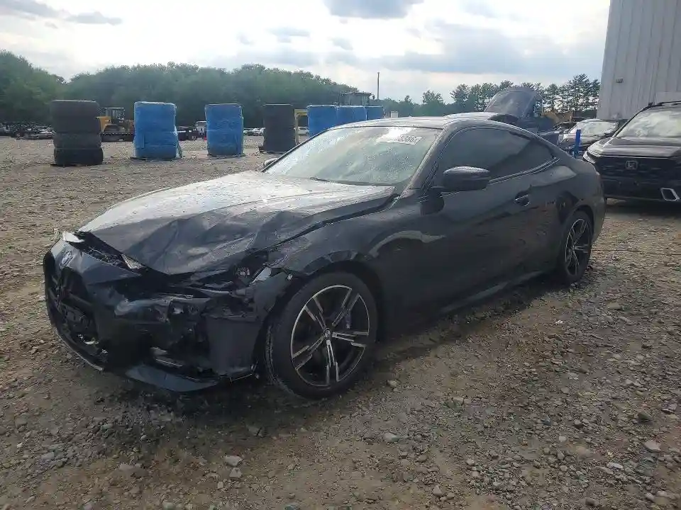 WBA13AR06NCK00324 2022 BMW M4-0