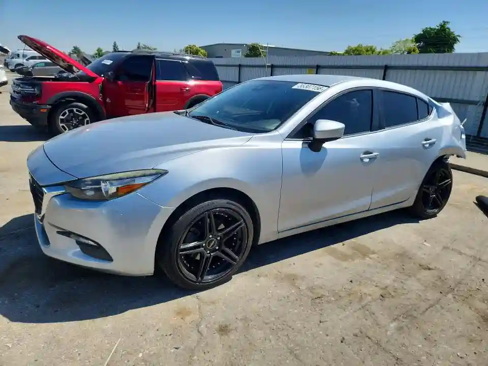 3MZBN1V39JM202334 2018 MAZDA 3-0