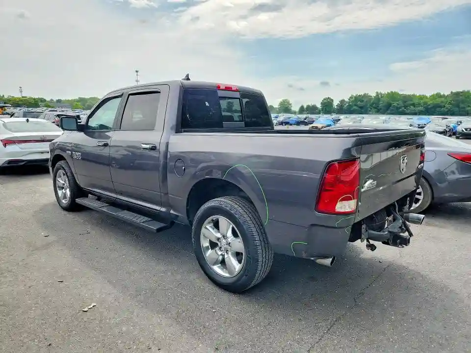 1C6RR7LT0JS284755 2018 RAM 1500-1