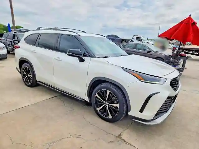 5TDLZRAH1MS065440 2021 TOYOTA HIGHLANDER-3