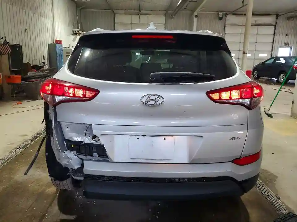 KM8J3CA46JU608111 2018 HYUNDAI TUCSON-5