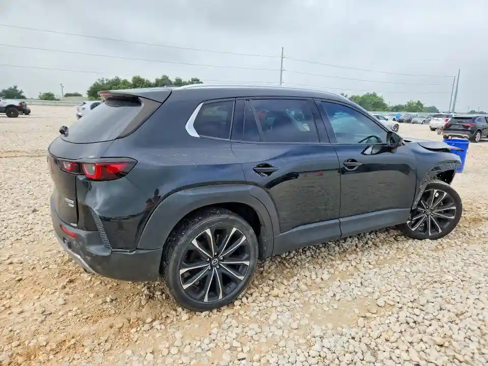 7MMVABEY3PN119686 2023 MAZDA CX-50-2
