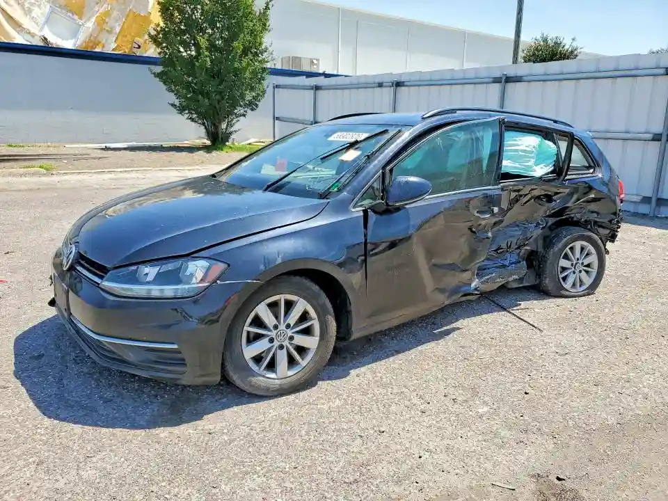 3VWD17AUXJM763440 2018 VOLKSWAGEN GOLF-0