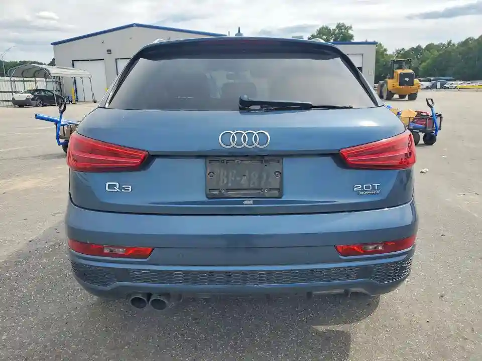 WA1ECCFS3JR025411 2018 AUDI Q3-5