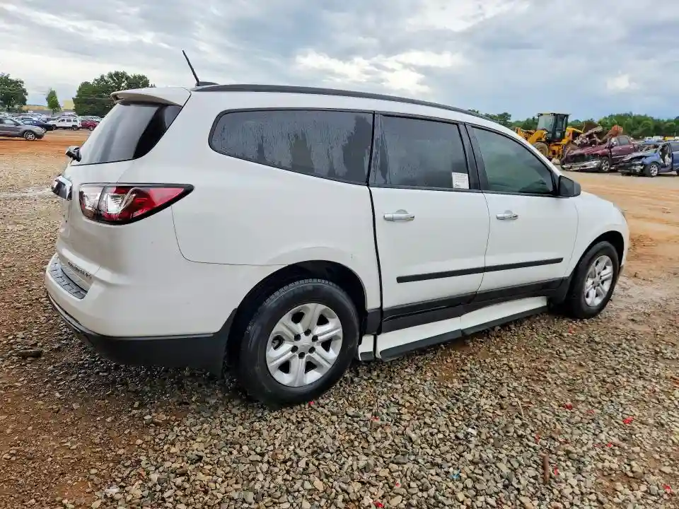 1GNKRFED9GJ244688 2016 CHEVROLET TRAVERSE-2