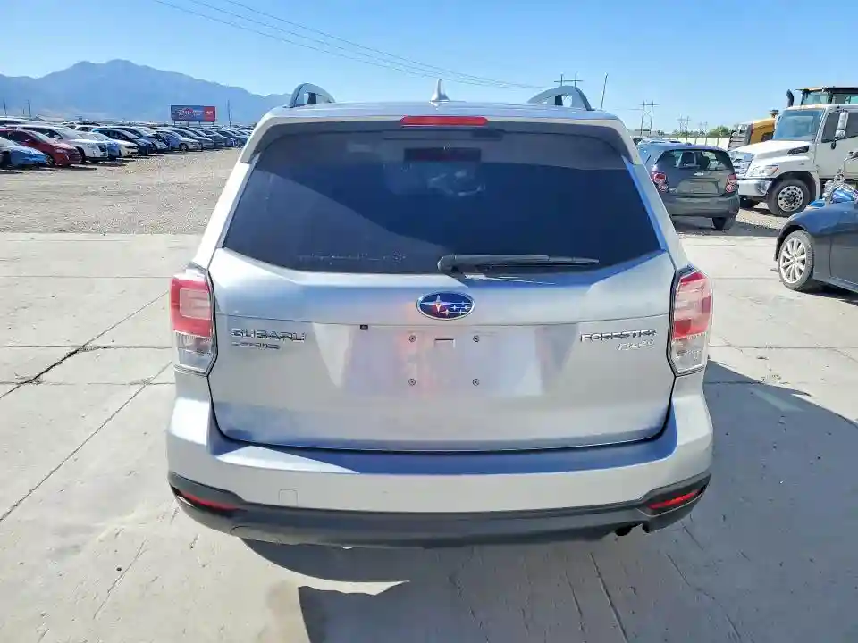 JF2SJAEC2HH513330 2017 SUBARU FORESTER-5