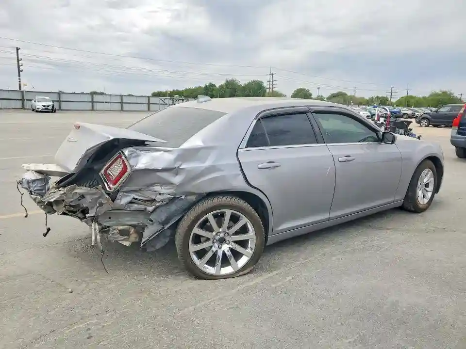 2C3CCAAG6FH930936 2015 CHRYSLER 300-2
