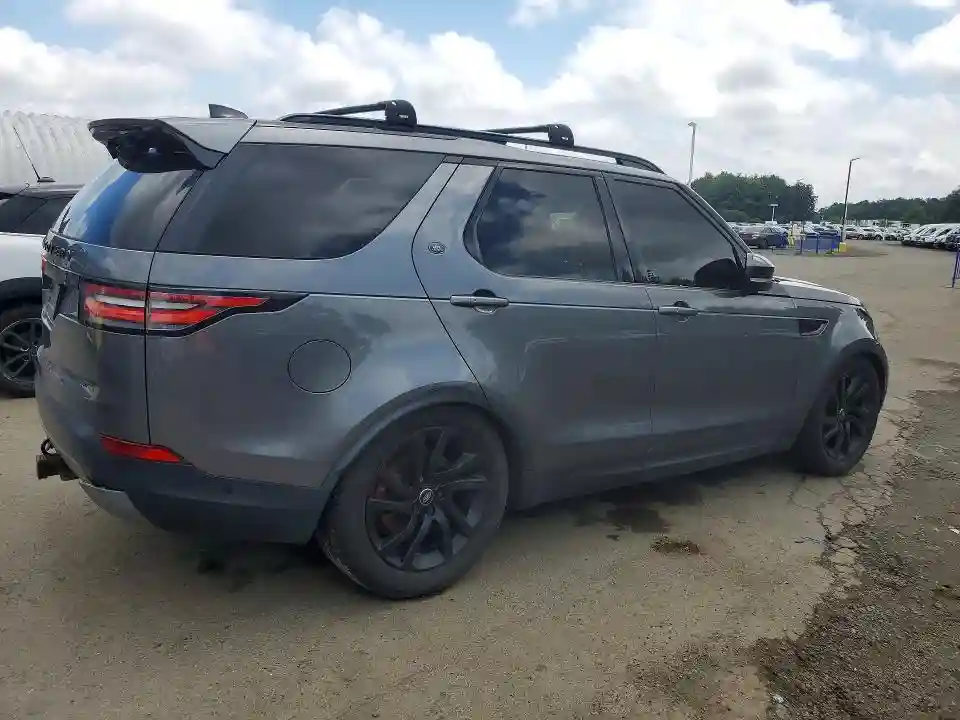SALRHBBKXHA043950 2017 LAND ROVER DISCOVERY-2