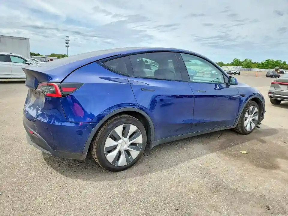 5YJYGDEE9LF044756 2020 TESLA MODEL Y-2